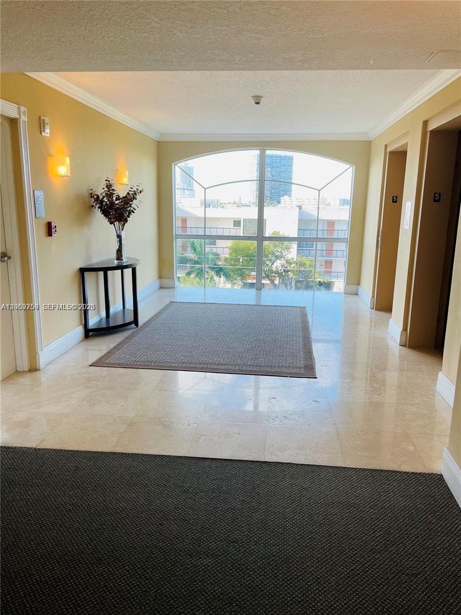 HALLANDALE BEACH PRIVATE · #409 in Hallandale Beach - Photo 12
