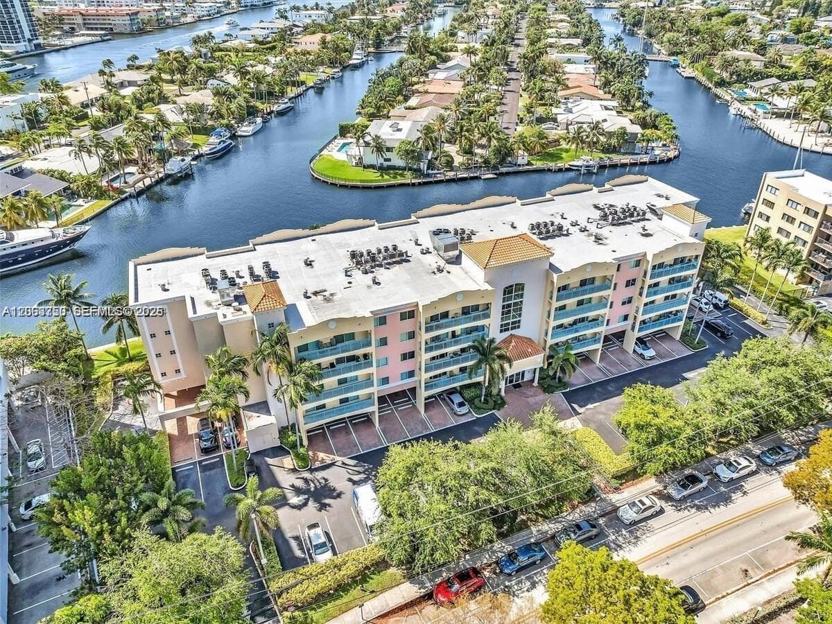 HALLANDALE BEACH PRIVATE · #409 in Hallandale Beach - Photo 1