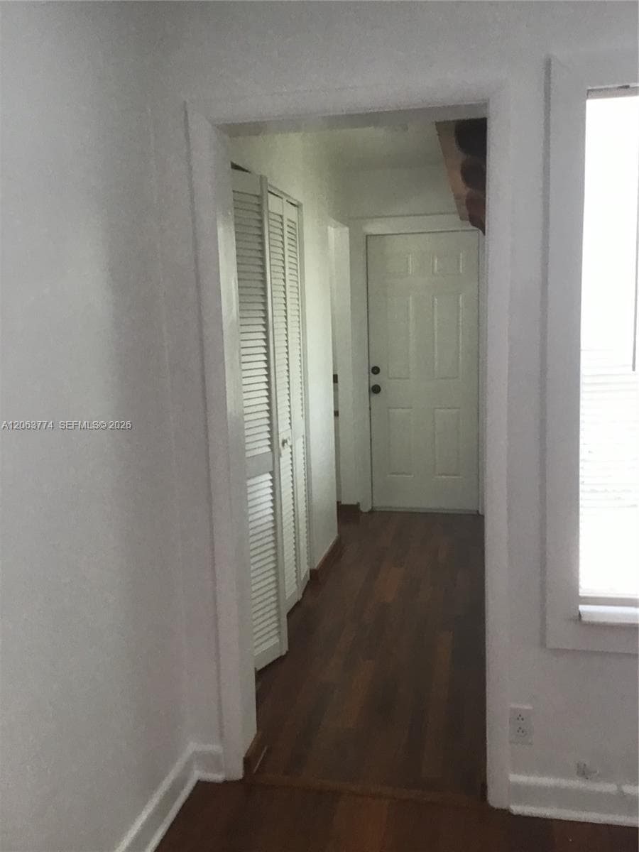 429 49th St photo 13