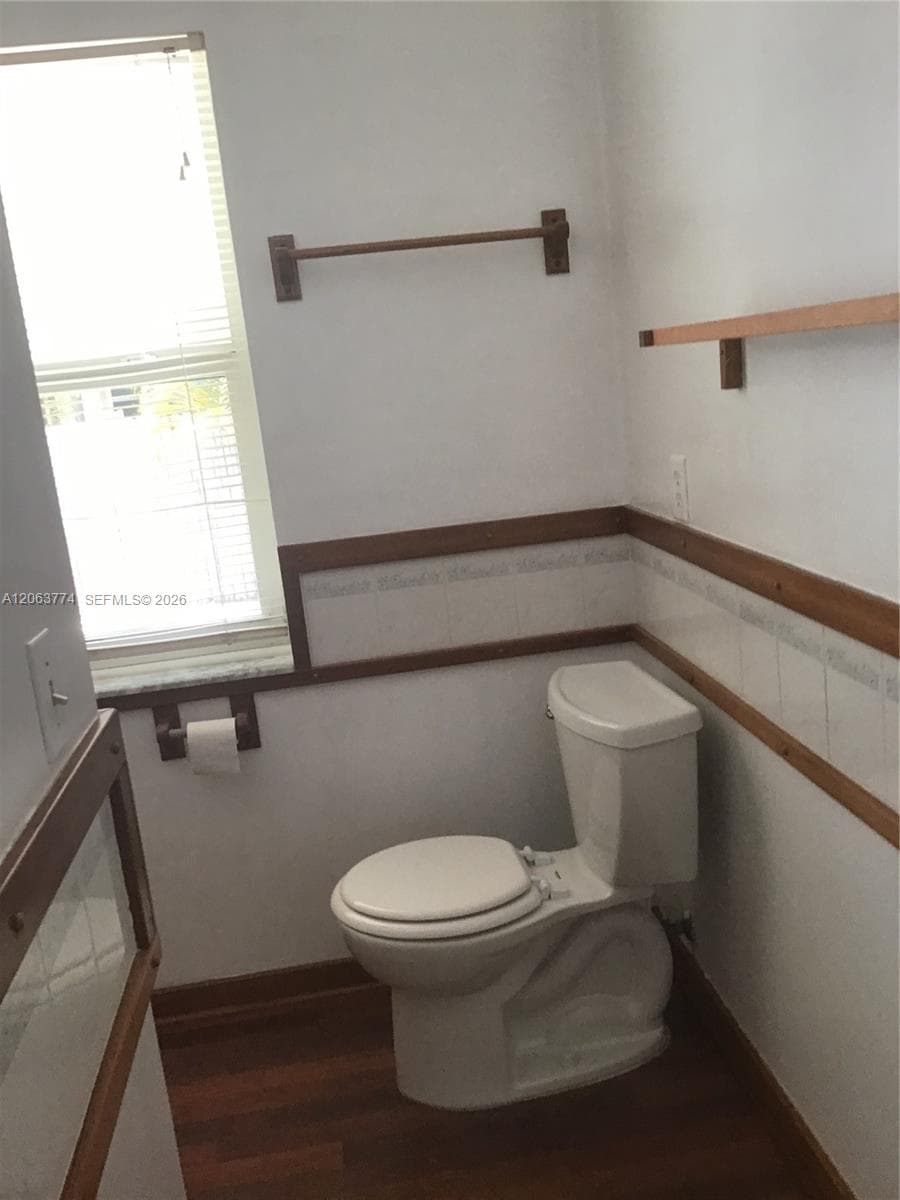 429 49th St photo 17