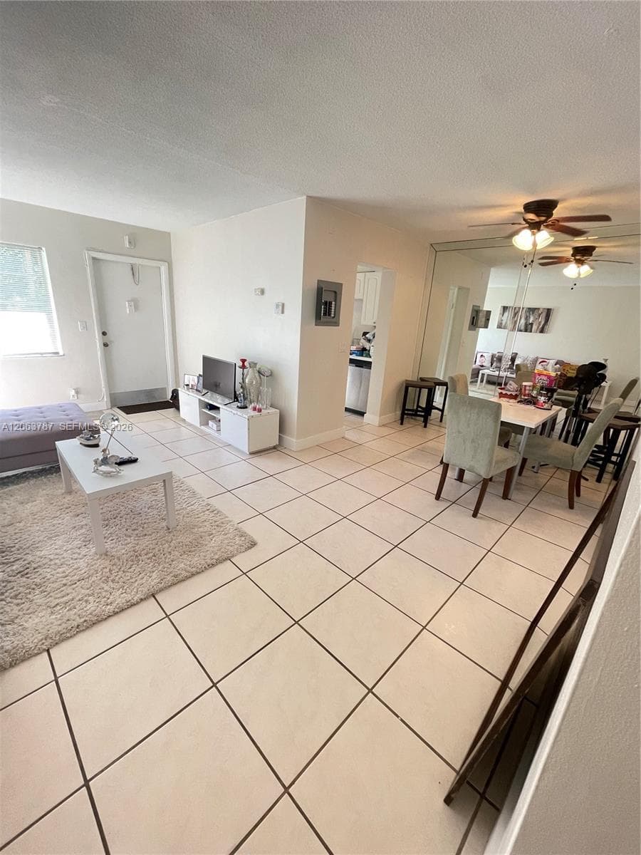 Seventeen Green Condo · #130 in Hallandale Beach - Photo 6