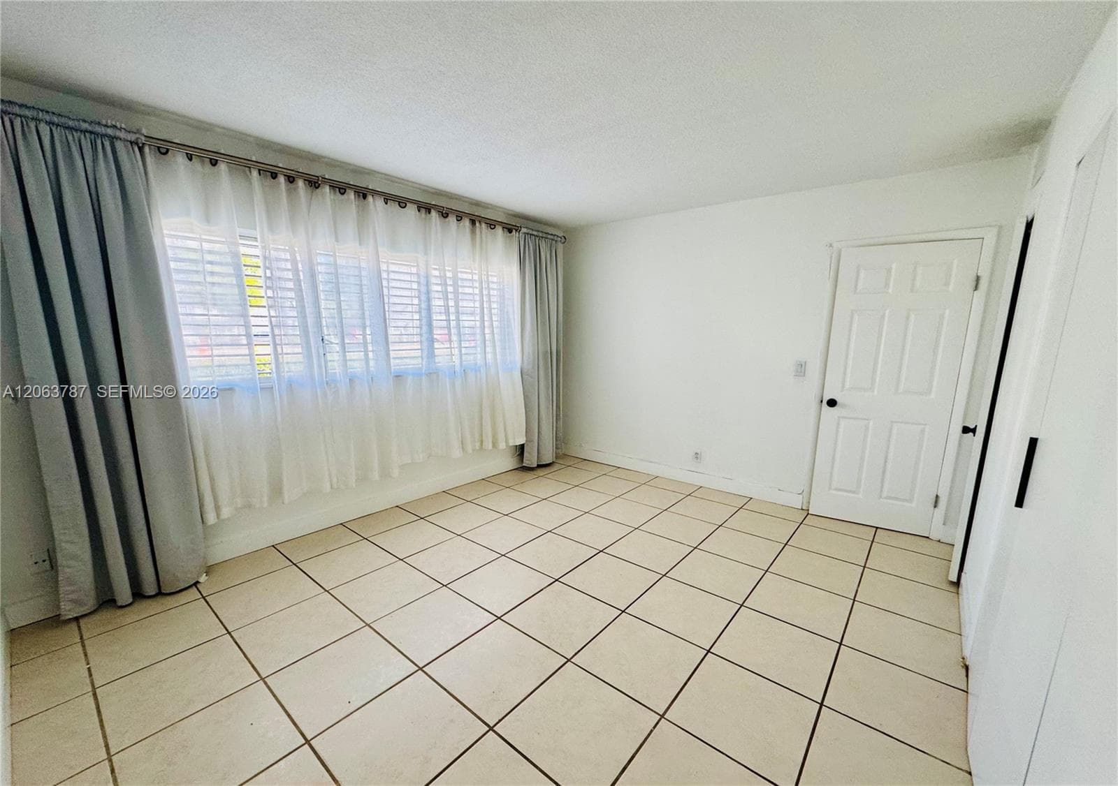 Seventeen Green Condo · #130 in Hallandale Beach - Photo 12