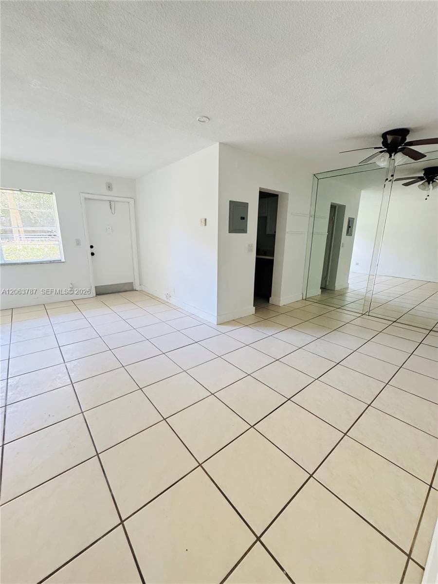 Seventeen Green Condo · #130 in Hallandale Beach - Photo 14