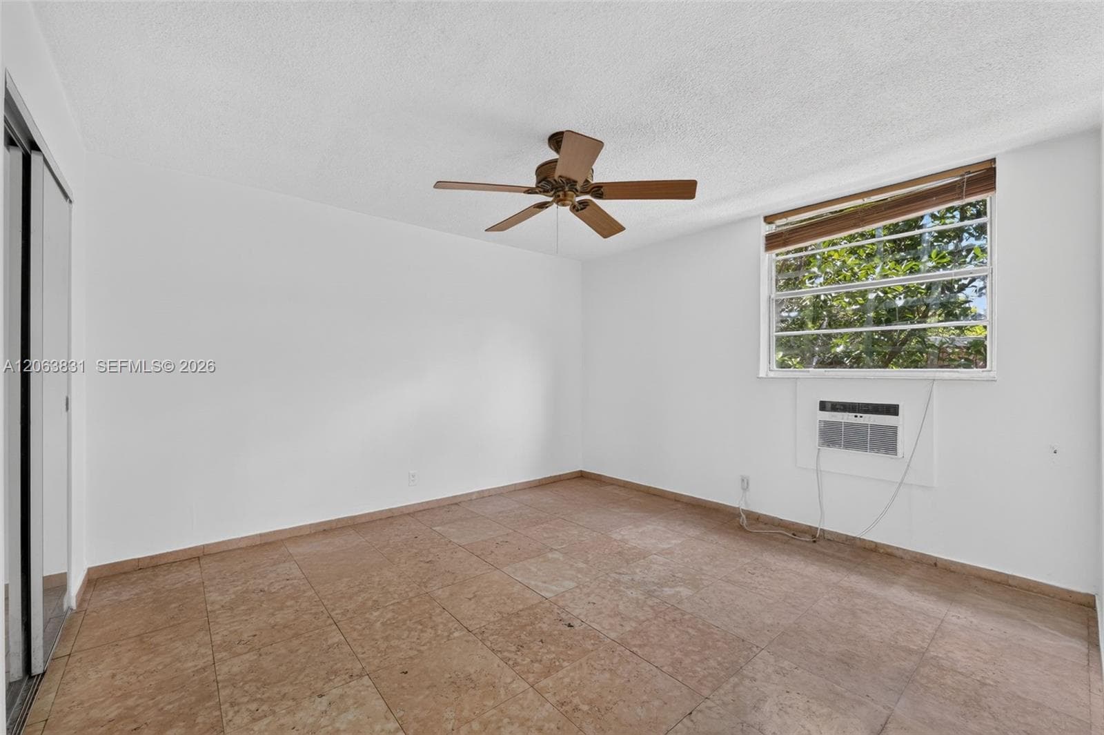 915 BLDG INC CONDO · #3D in Miami Beach - Photo 11