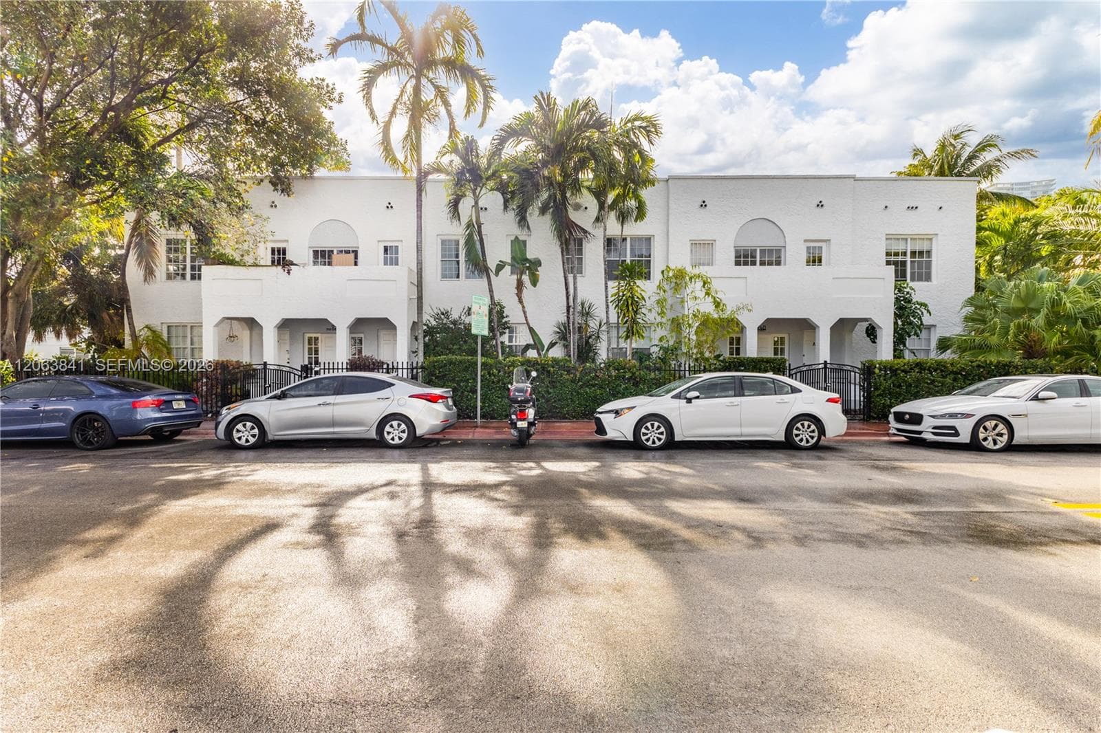 Friendly Corner · #932A in Miami Beach - Photo 19