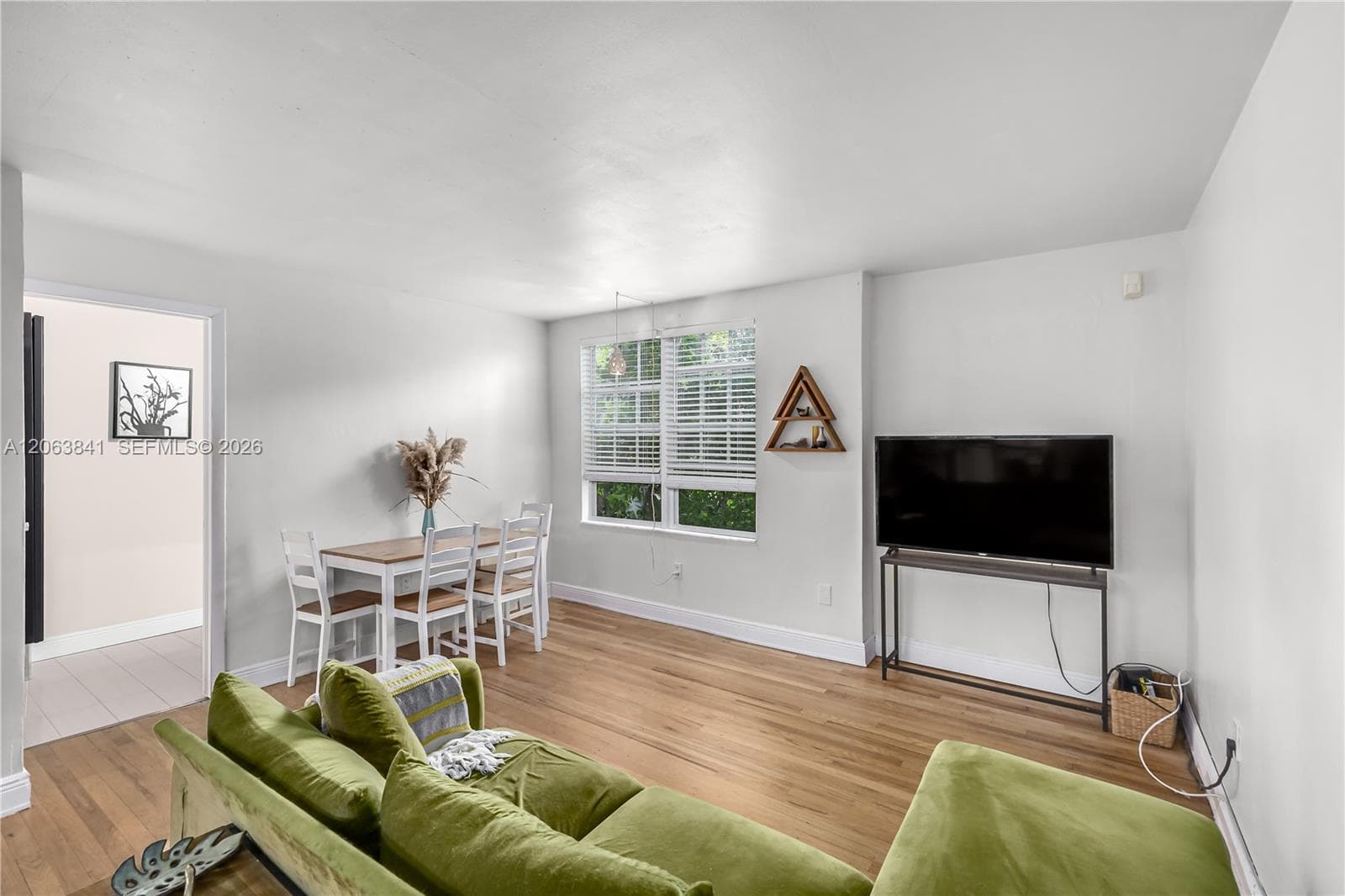 Friendly Corner · #932A in Miami Beach - Photo 4