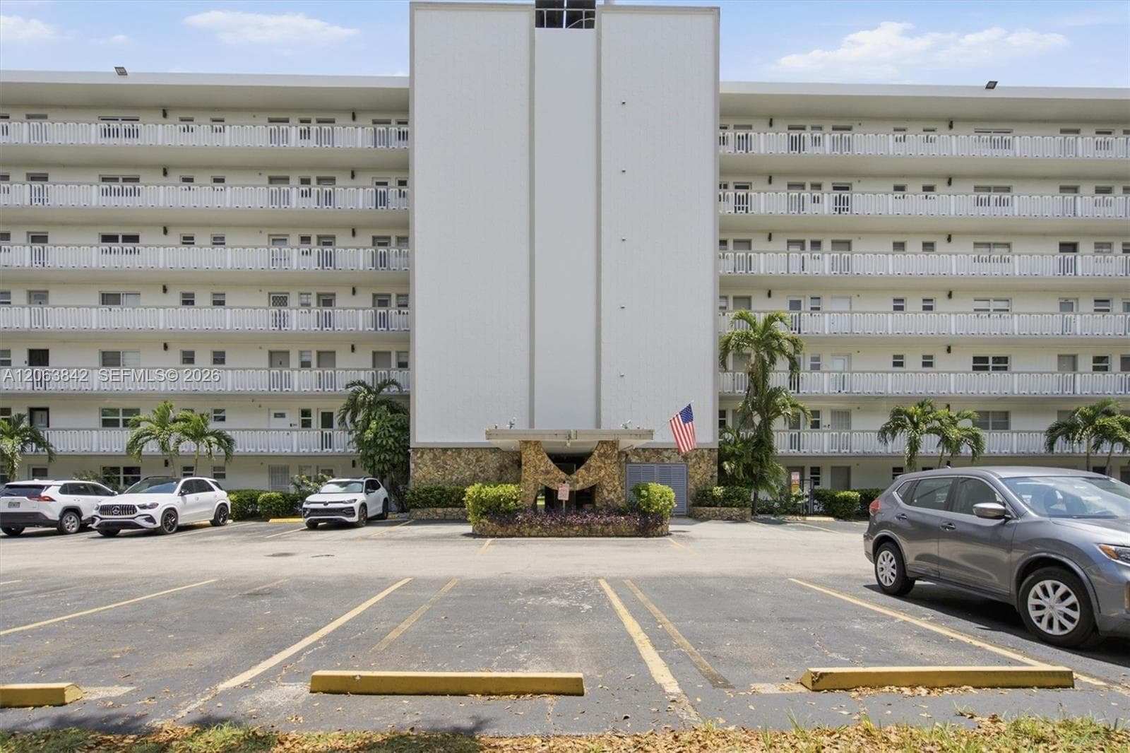 MEADOWBROOK CONDO APTS BL · #408 in Hallandale Beach - Photo 24