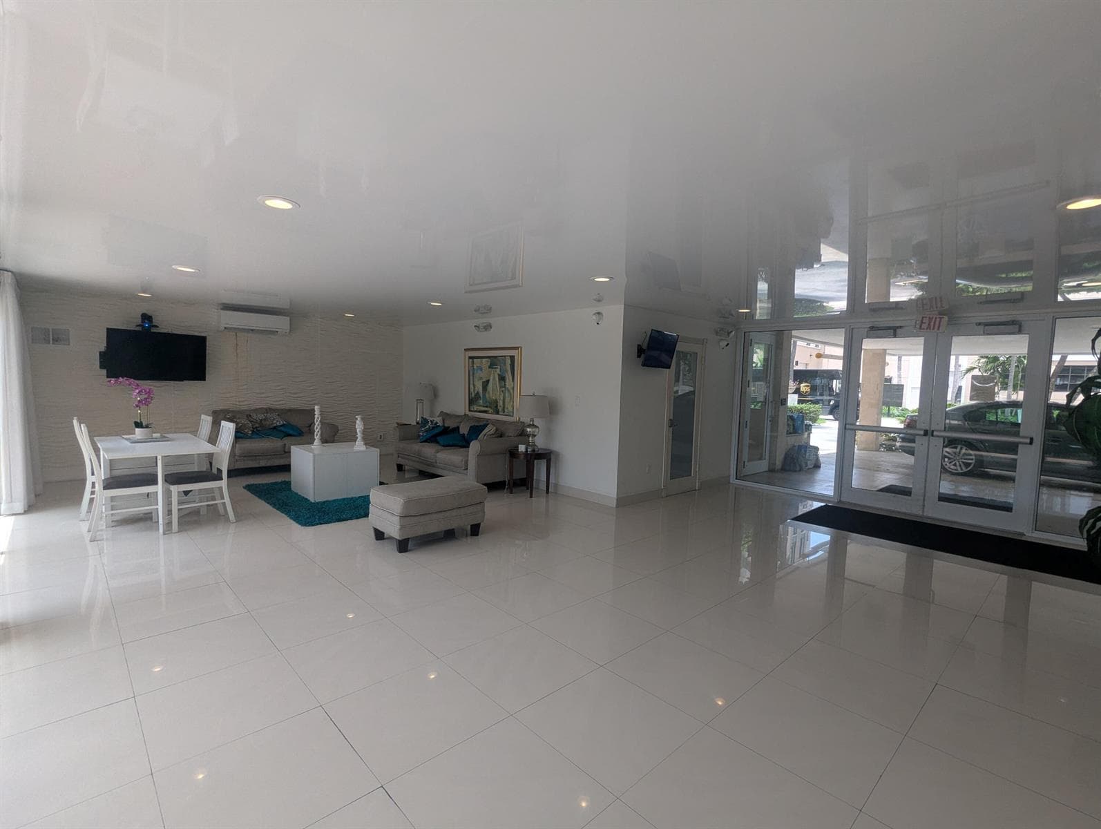 lobby 2