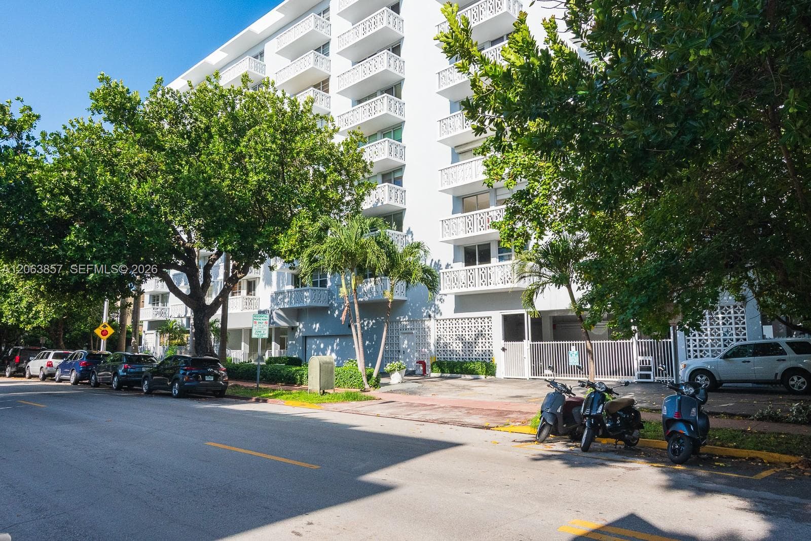 Admiral Towers Condo Asso · #314 in Miami Beach - Photo 38