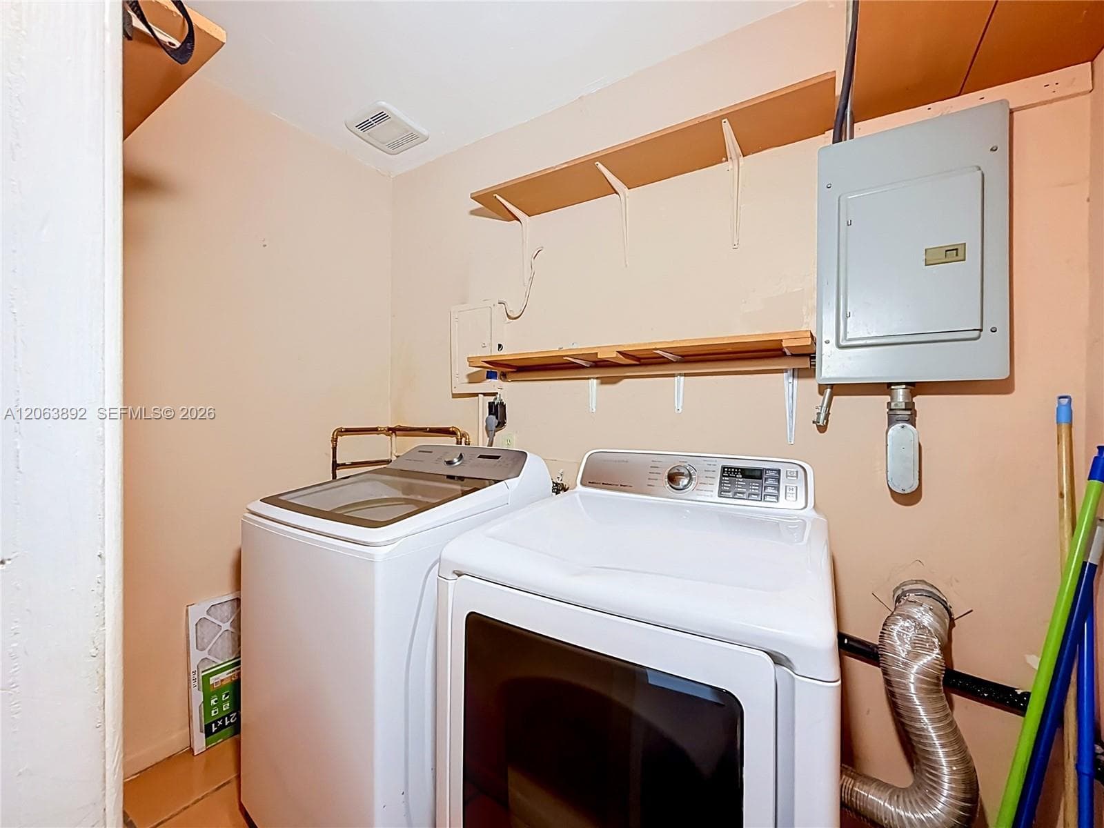 145 W 57th St photo 33
