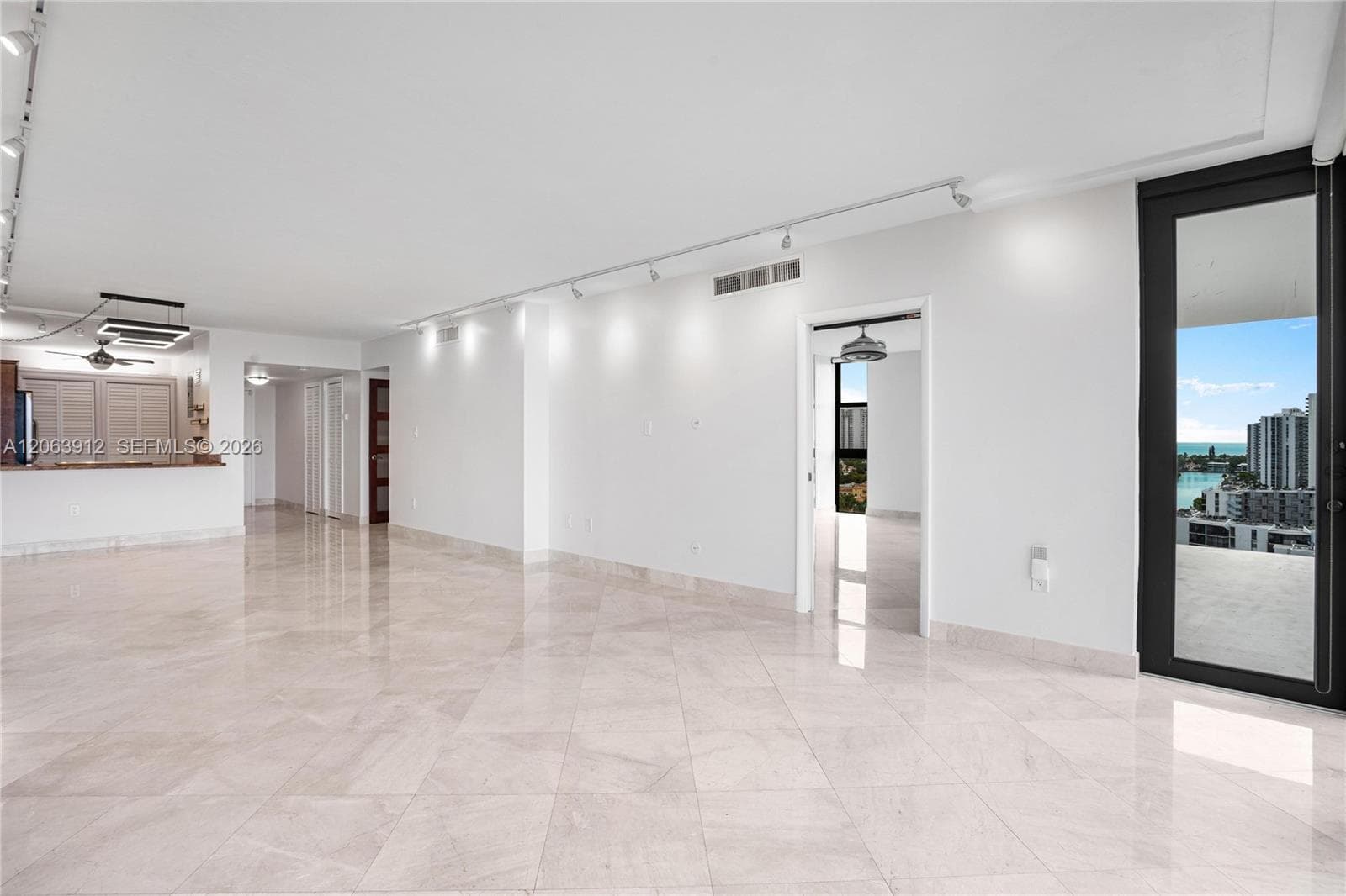 BONAVISTA CONDO · #1605 in Aventura - Photo 11