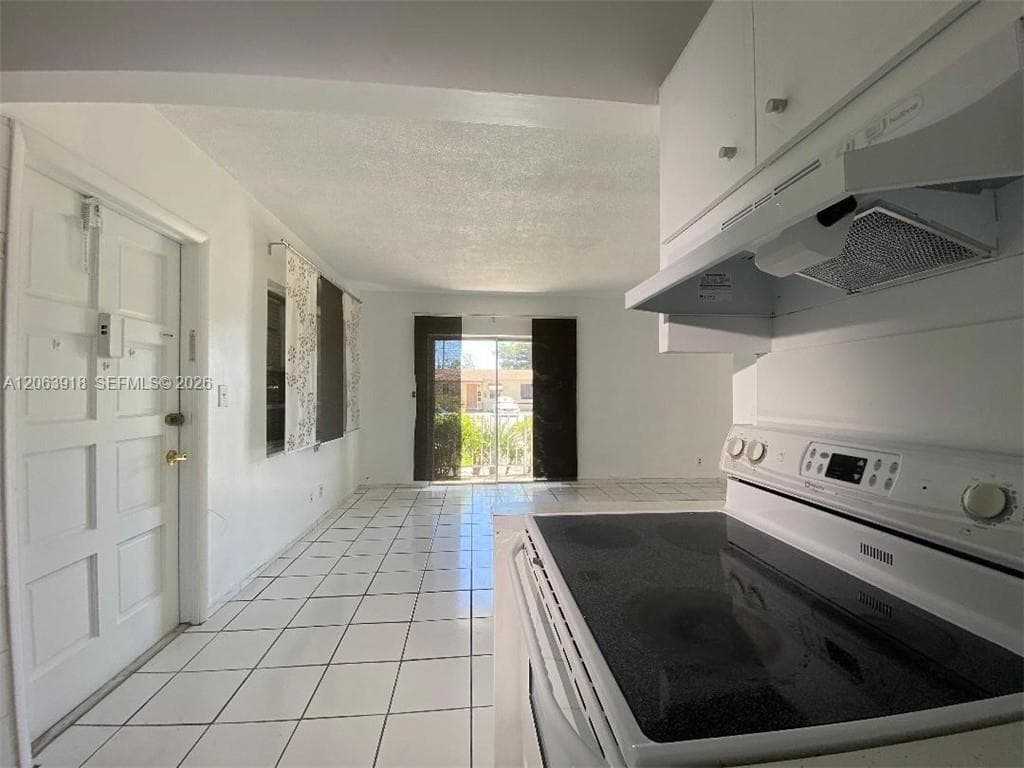 PLUNKETT CONDO APTS · #101 in Hollywood - Photo 6