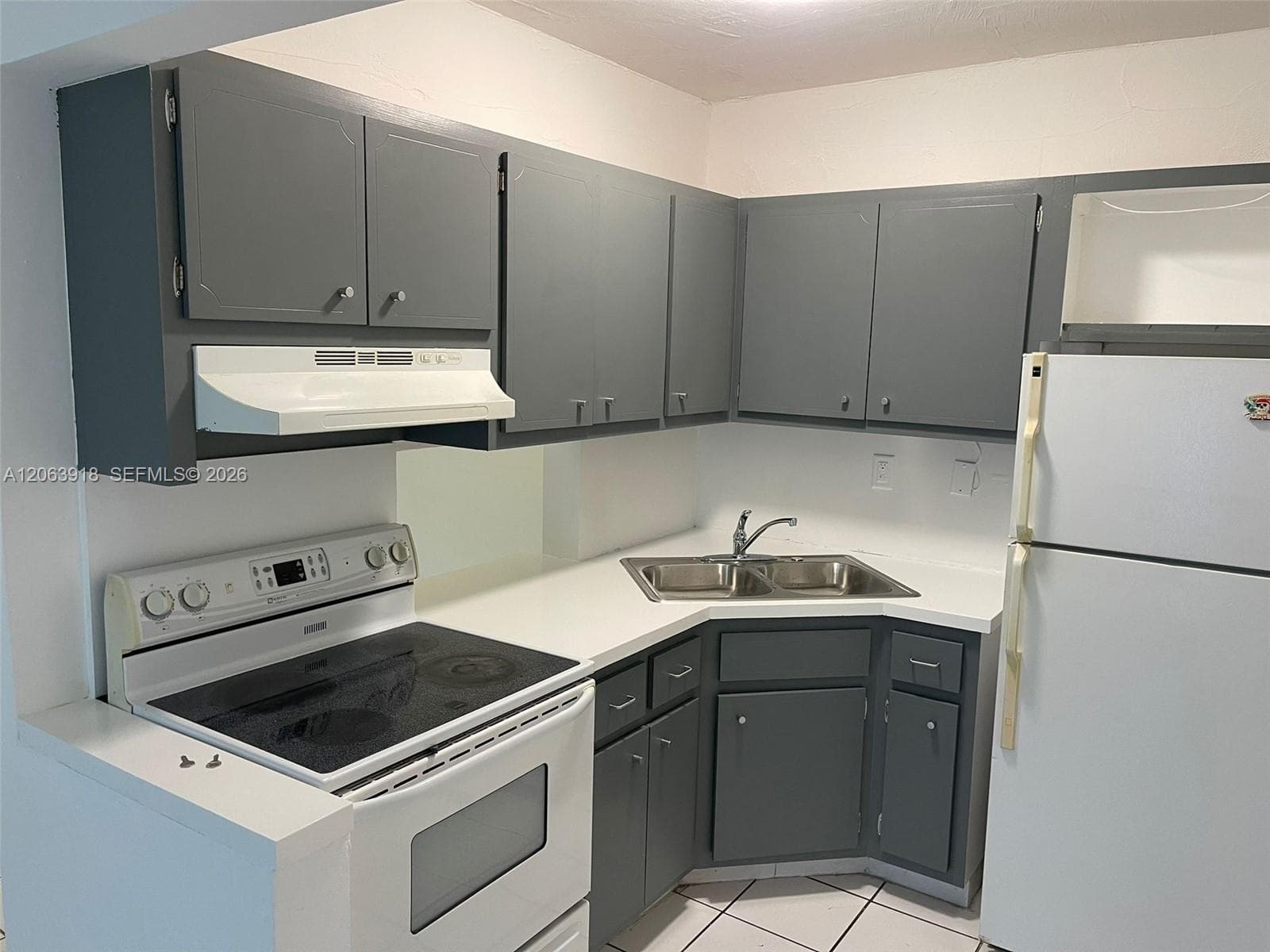 PLUNKETT CONDO APTS · #101 in Hollywood - Photo 5