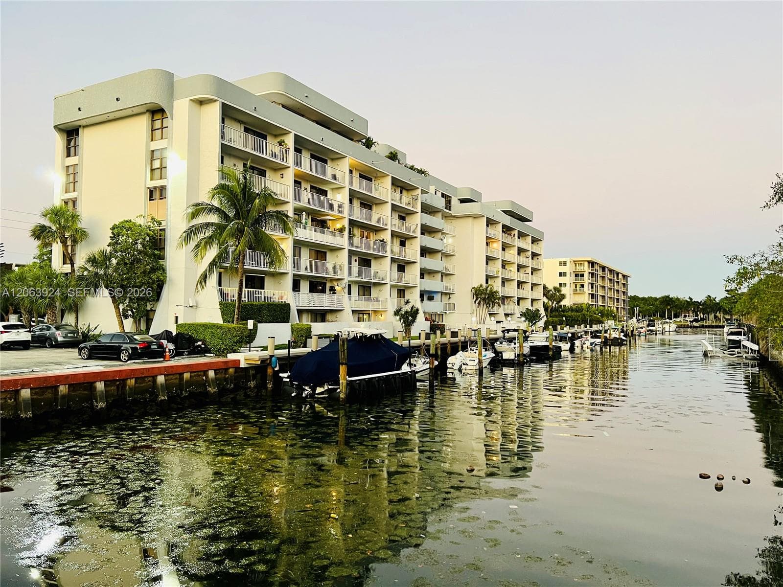 CRICKET CLUBHOUSE CONDO · #408 in Miami - Photo 2
