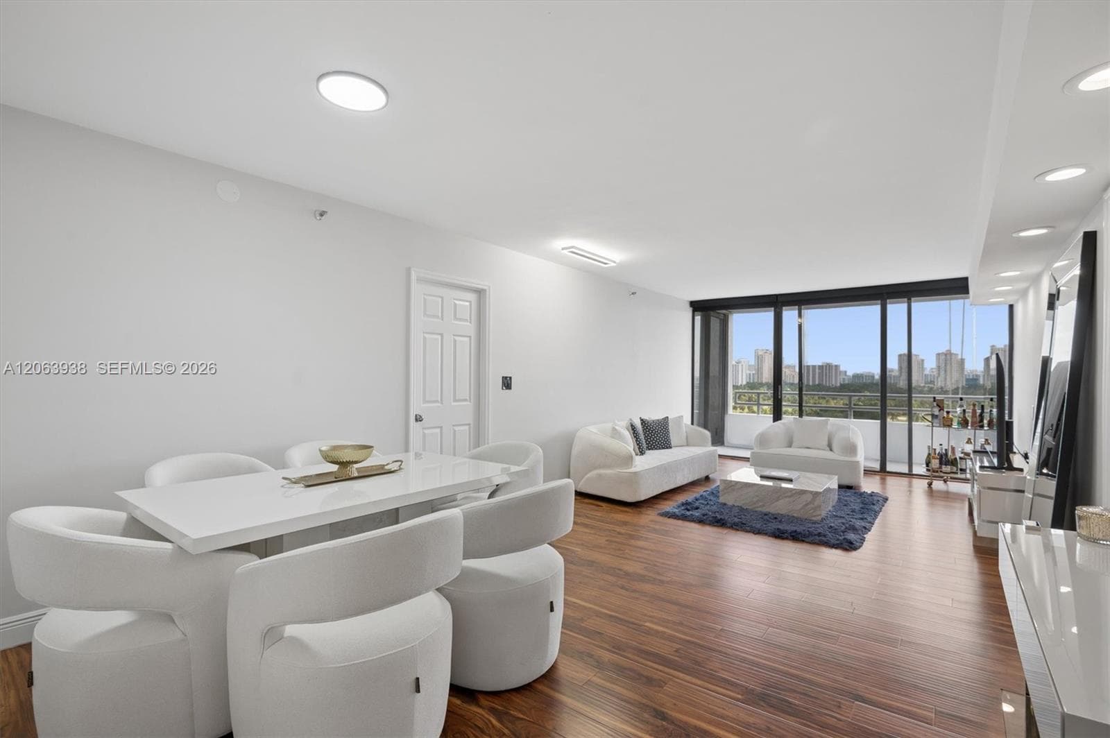 Delvista Towers · #1014 in Aventura - Photo 2