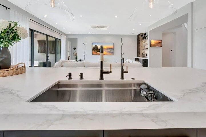Integrated Sink Detail