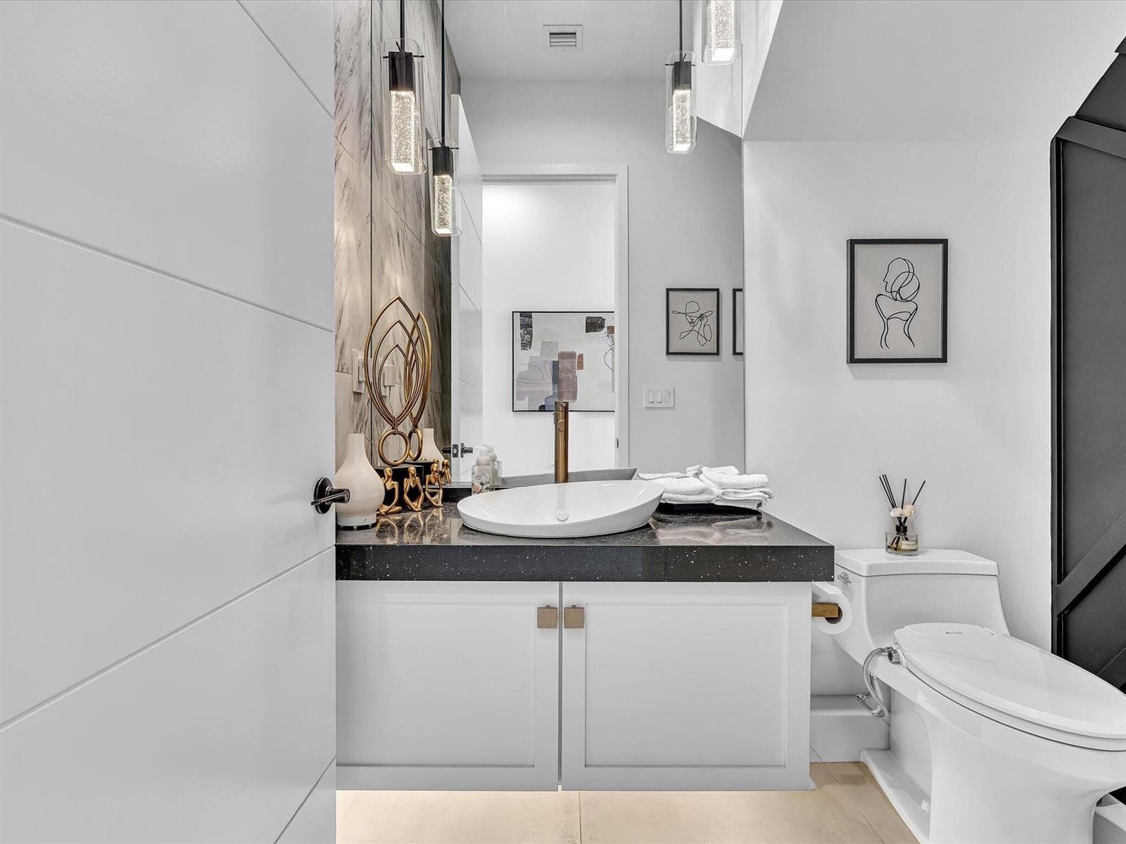 powder room