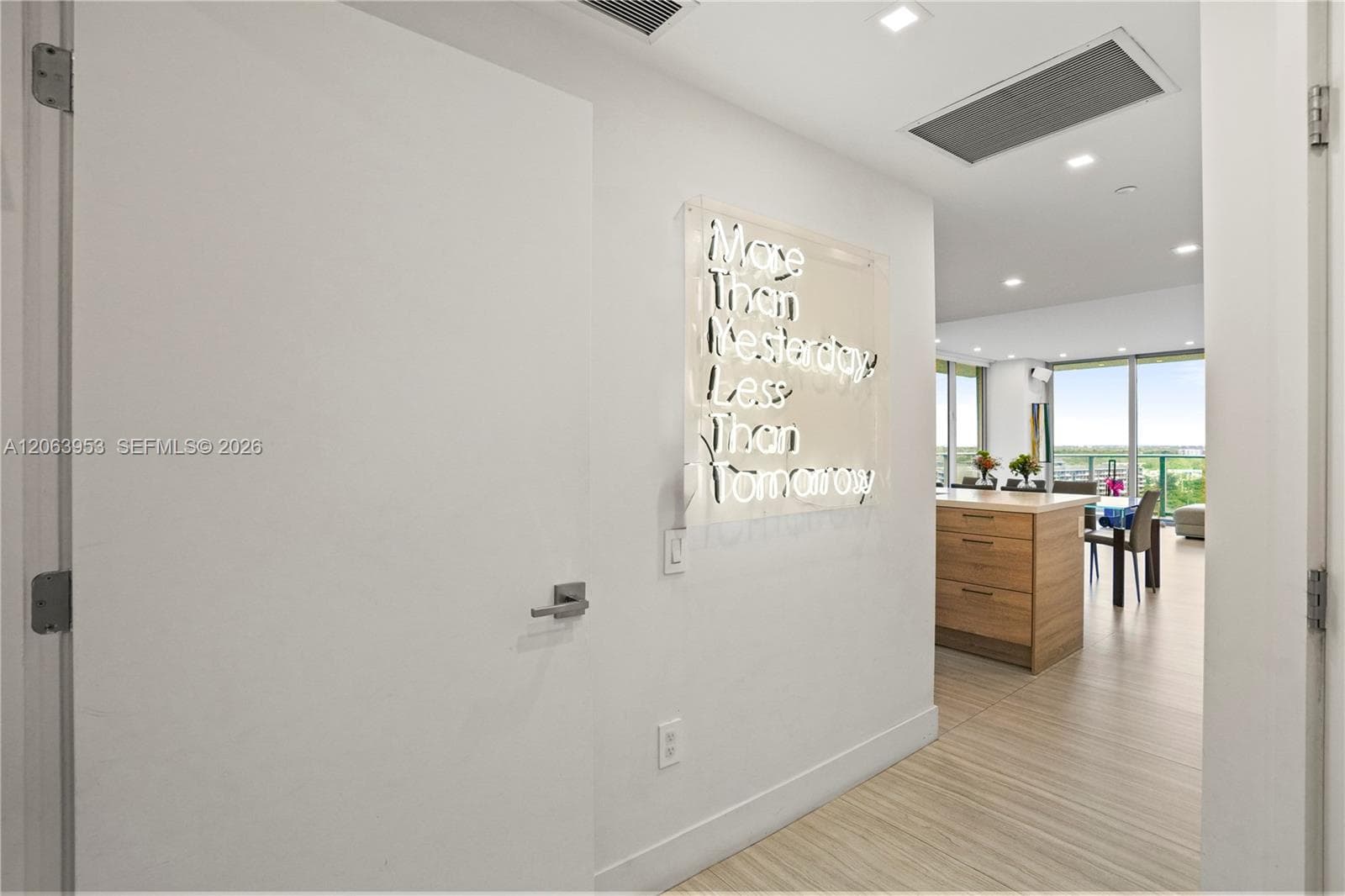 THE HARBOUR NORTH CONDO · #1601+2 Parkings in North Miami Beach - Photo 3