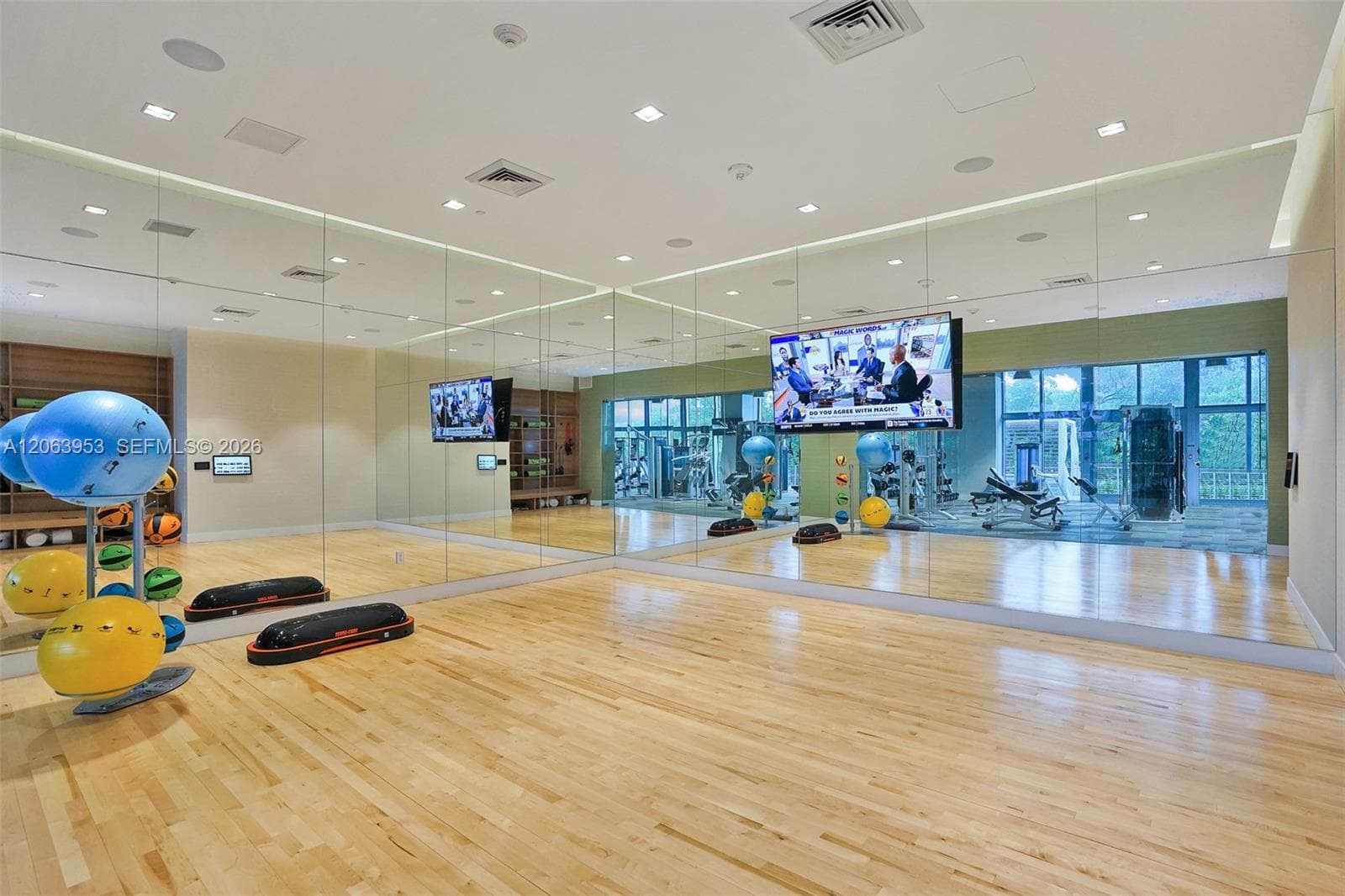 THE HARBOUR NORTH CONDO · #1601+2 Parkings in North Miami Beach - Photo 38