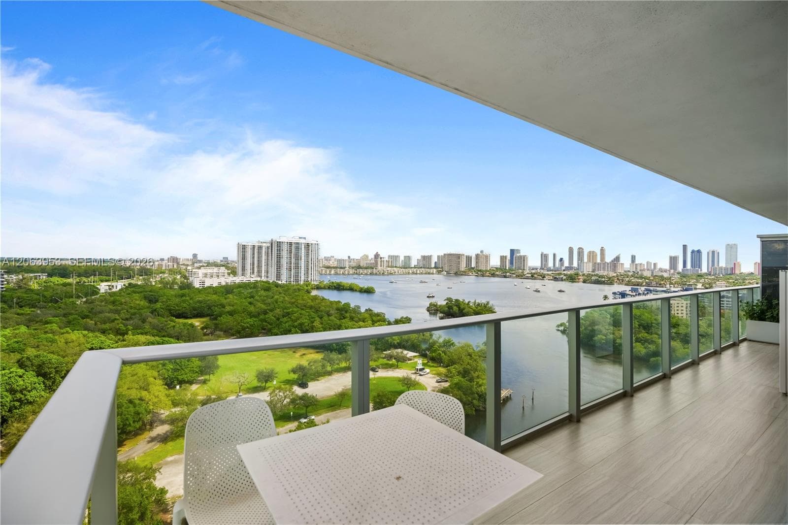 THE HARBOUR NORTH CONDO · #1601+2 Parkings in North Miami Beach - Photo 18