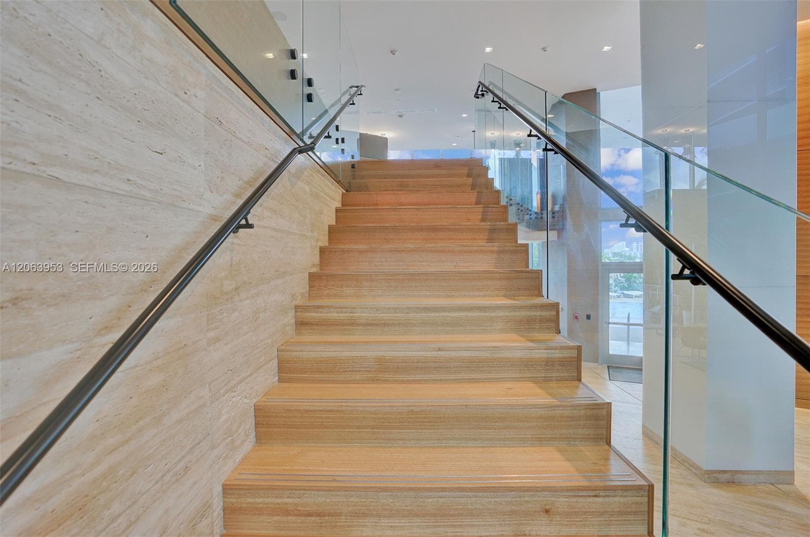 THE HARBOUR NORTH CONDO · #1601+2 Parkings in North Miami Beach - Photo 50
