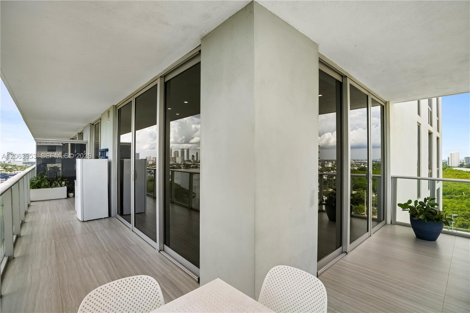 THE HARBOUR NORTH CONDO · #1601+2 Parkings in North Miami Beach - Photo 19