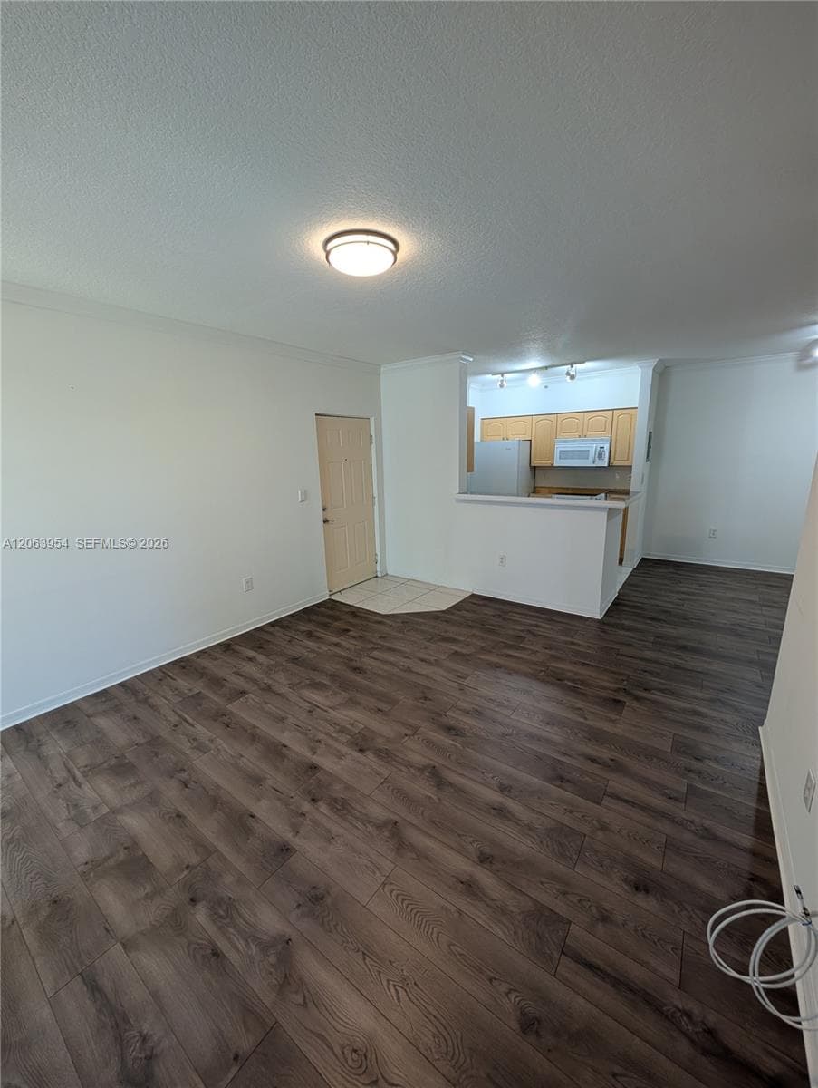 GABLES COURT CONDO · #203 in Miami - Photo 5