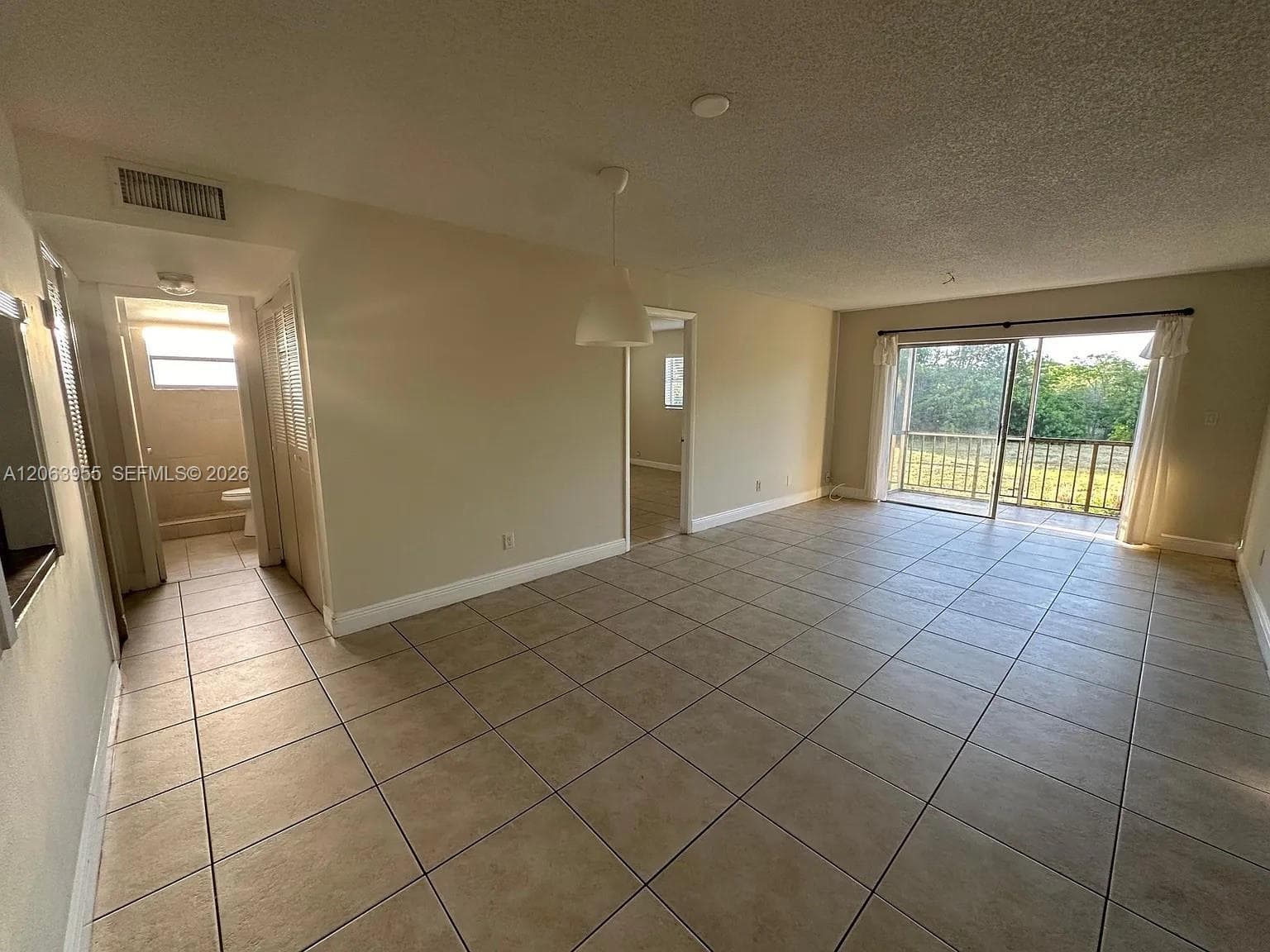 CRYSTAL HILLS II CONDO · #6 in Deerfield Beach - Photo 2