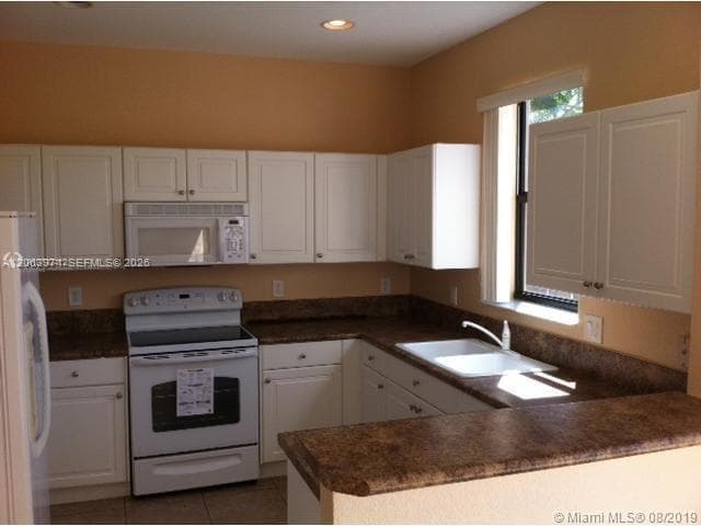 11254 SW 236 Ln #11254 photo 5