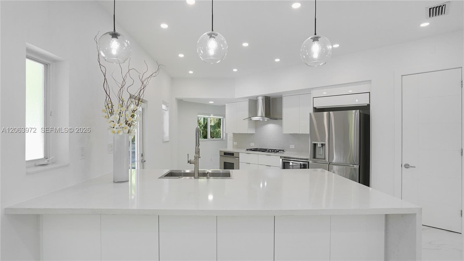 711 Sunset Rd #711 photo 1