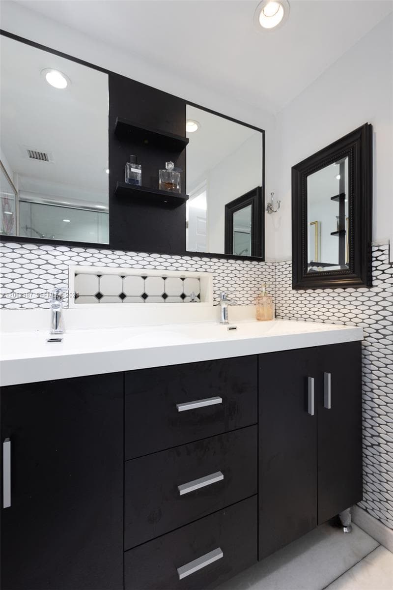 AQUASOL CONDO · #7B in Miami Beach - Photo 16
