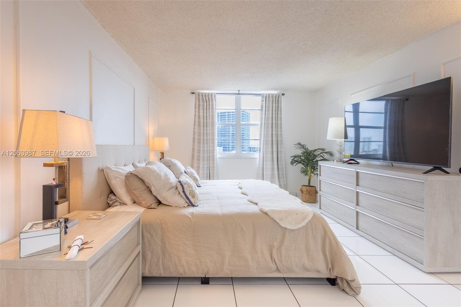 AQUASOL CONDO · #7B in Miami Beach - Photo 4