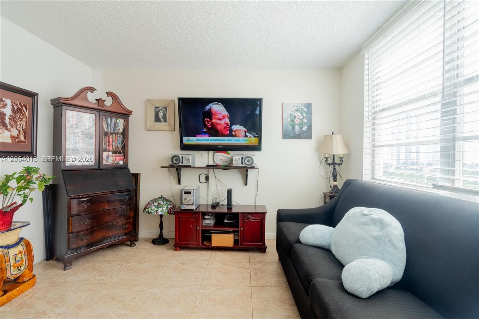 WINSTON TOWERS · #808 in Sunny Isles Beach - Photo 23