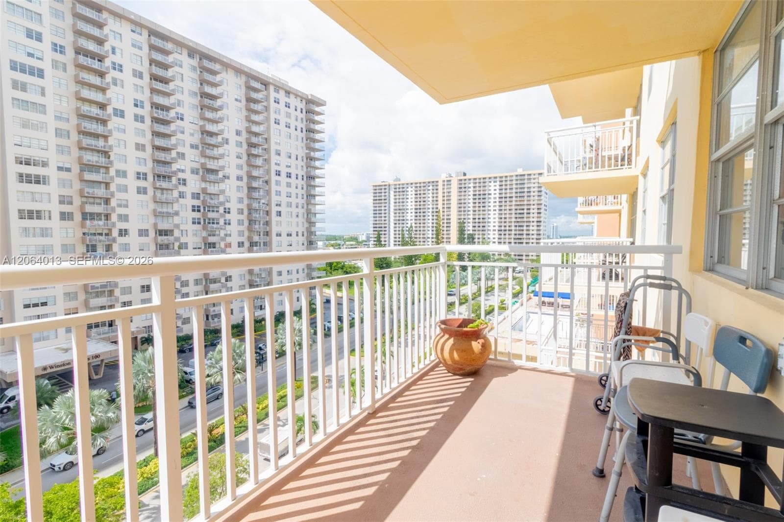 WINSTON TOWERS · #808 in Sunny Isles Beach - Photo 36