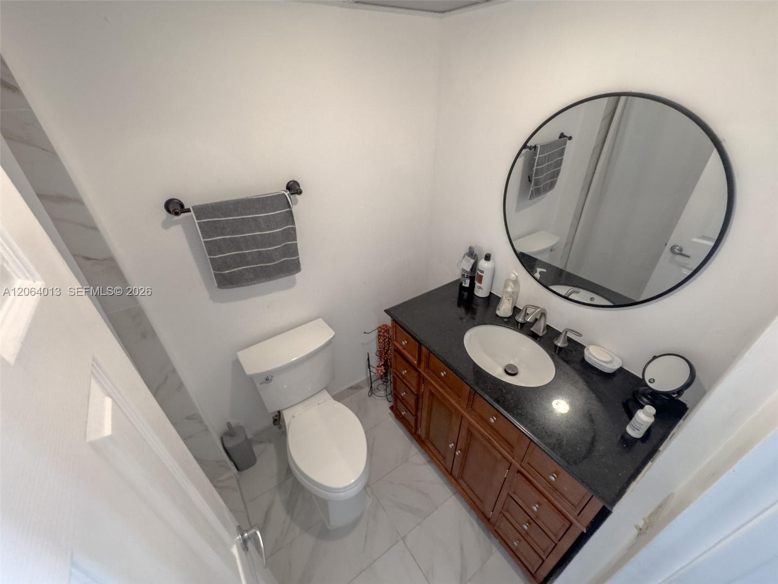 WINSTON TOWERS · #808 in Sunny Isles Beach - Photo 30