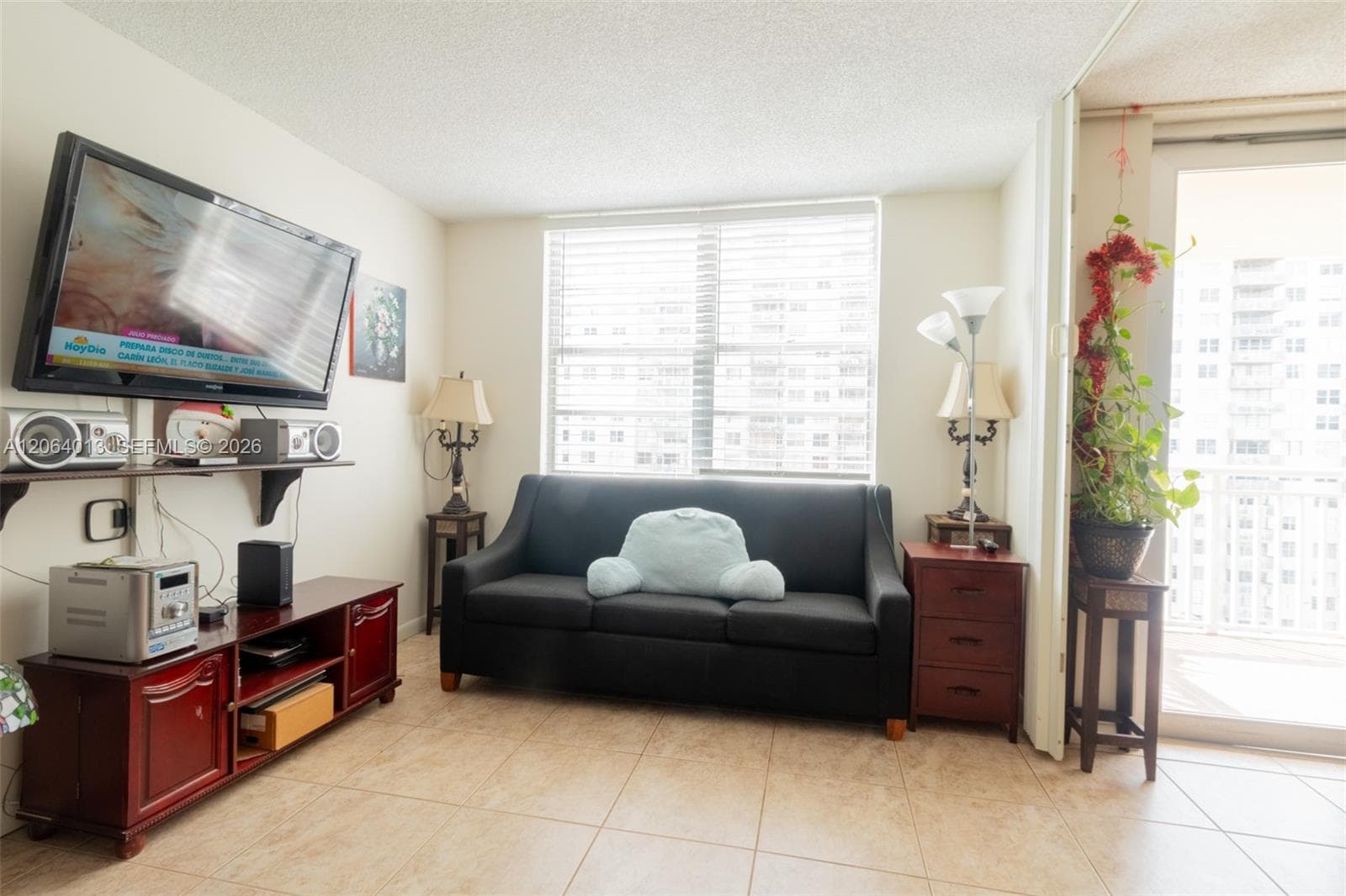 WINSTON TOWERS · #808 in Sunny Isles Beach - Photo 14