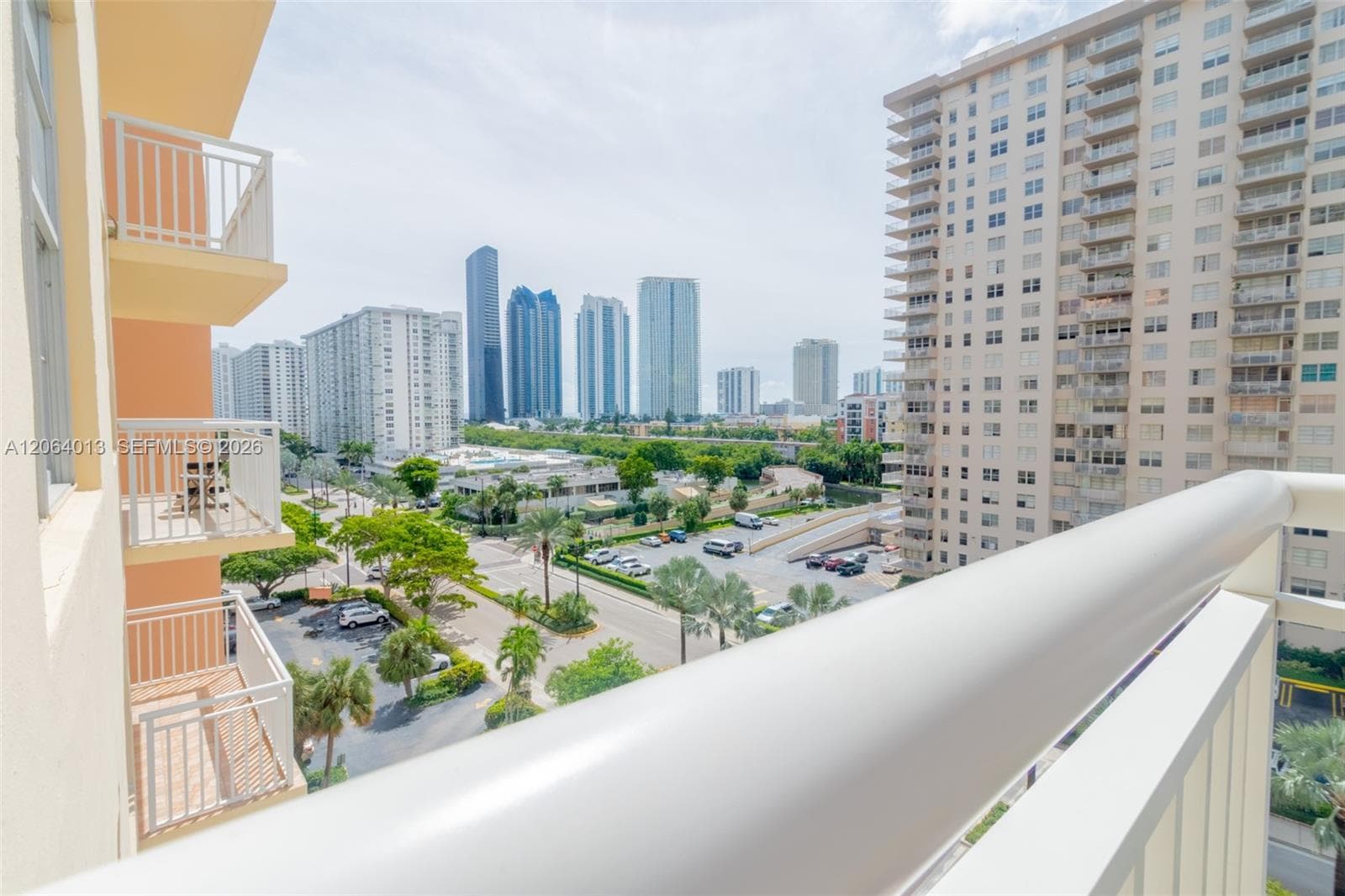 WINSTON TOWERS · #808 in Sunny Isles Beach - Photo 39