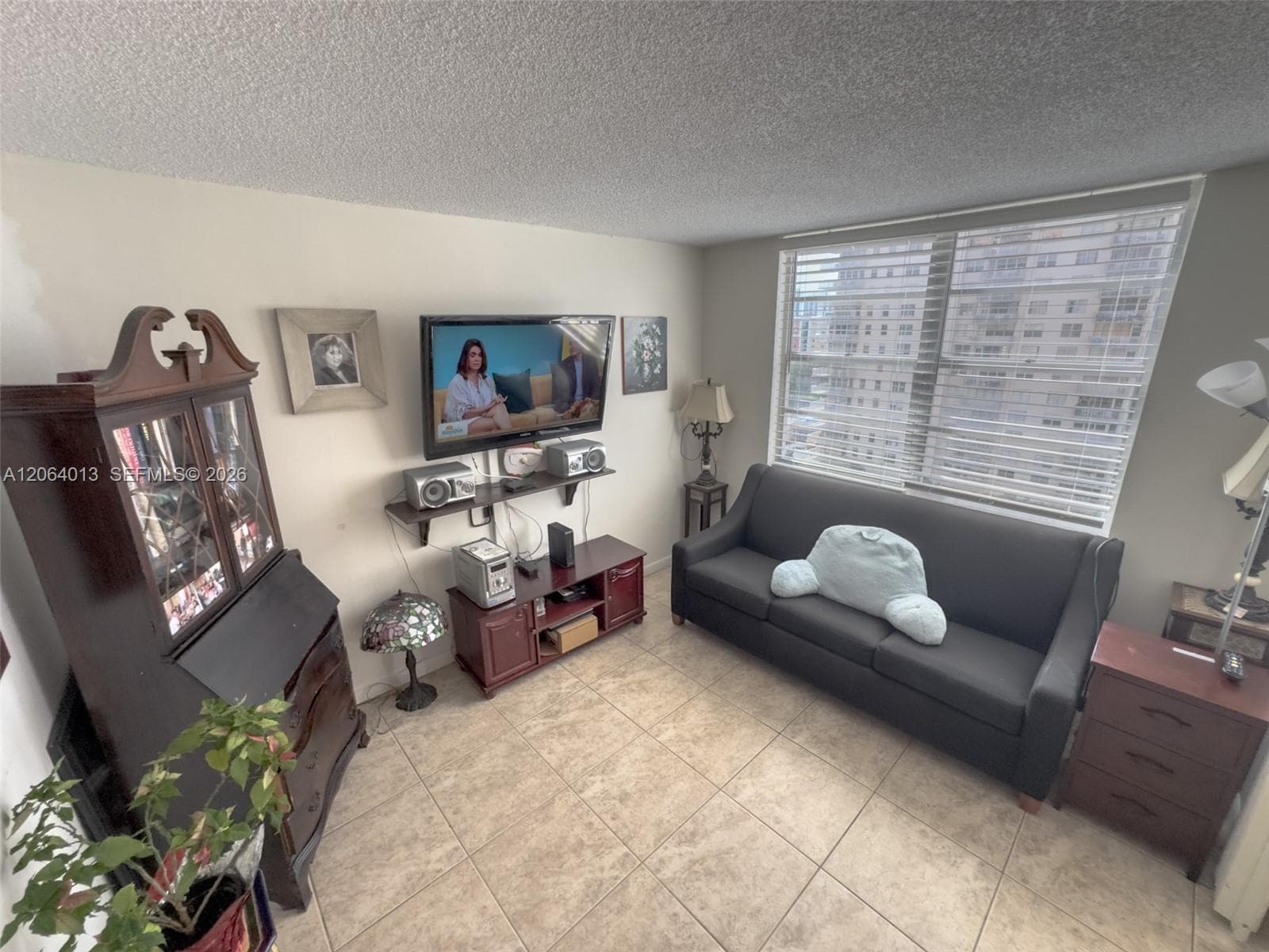 WINSTON TOWERS · #808 in Sunny Isles Beach - Photo 8
