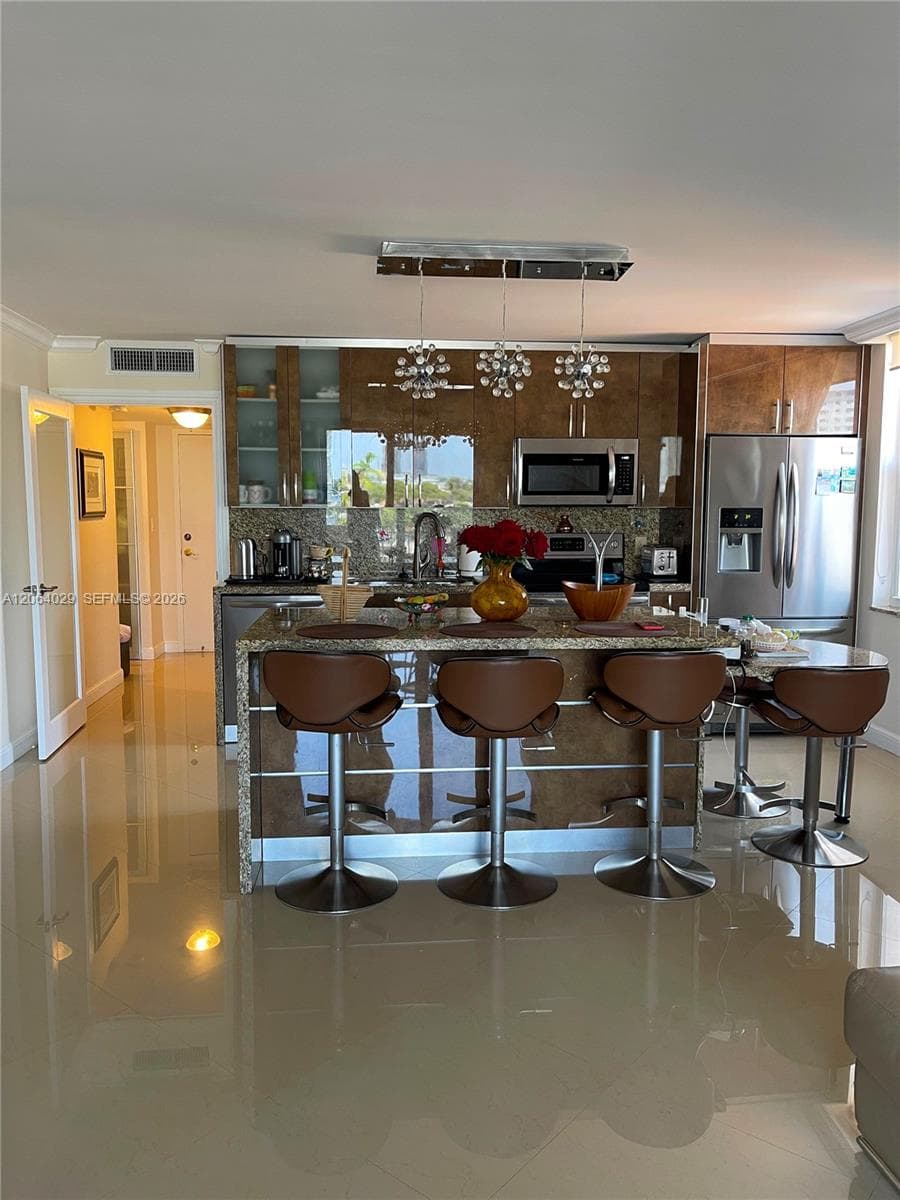 PRINCE GEORGE · #3L in Hallandale Beach - Photo 3
