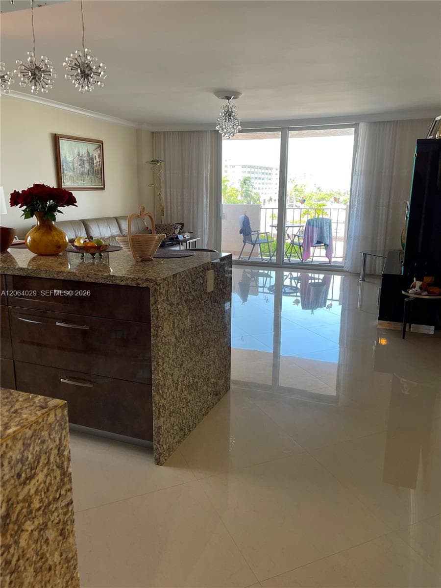 PRINCE GEORGE · #3L in Hallandale Beach - Photo 24