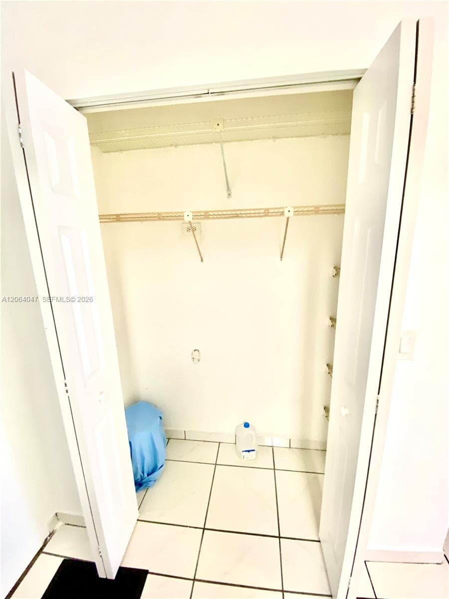 WOODSIDE APTS CONDO · #A536 in North Miami Beach - Photo 15
