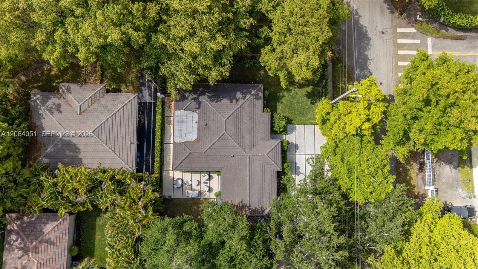 831 Cortez St photo 51