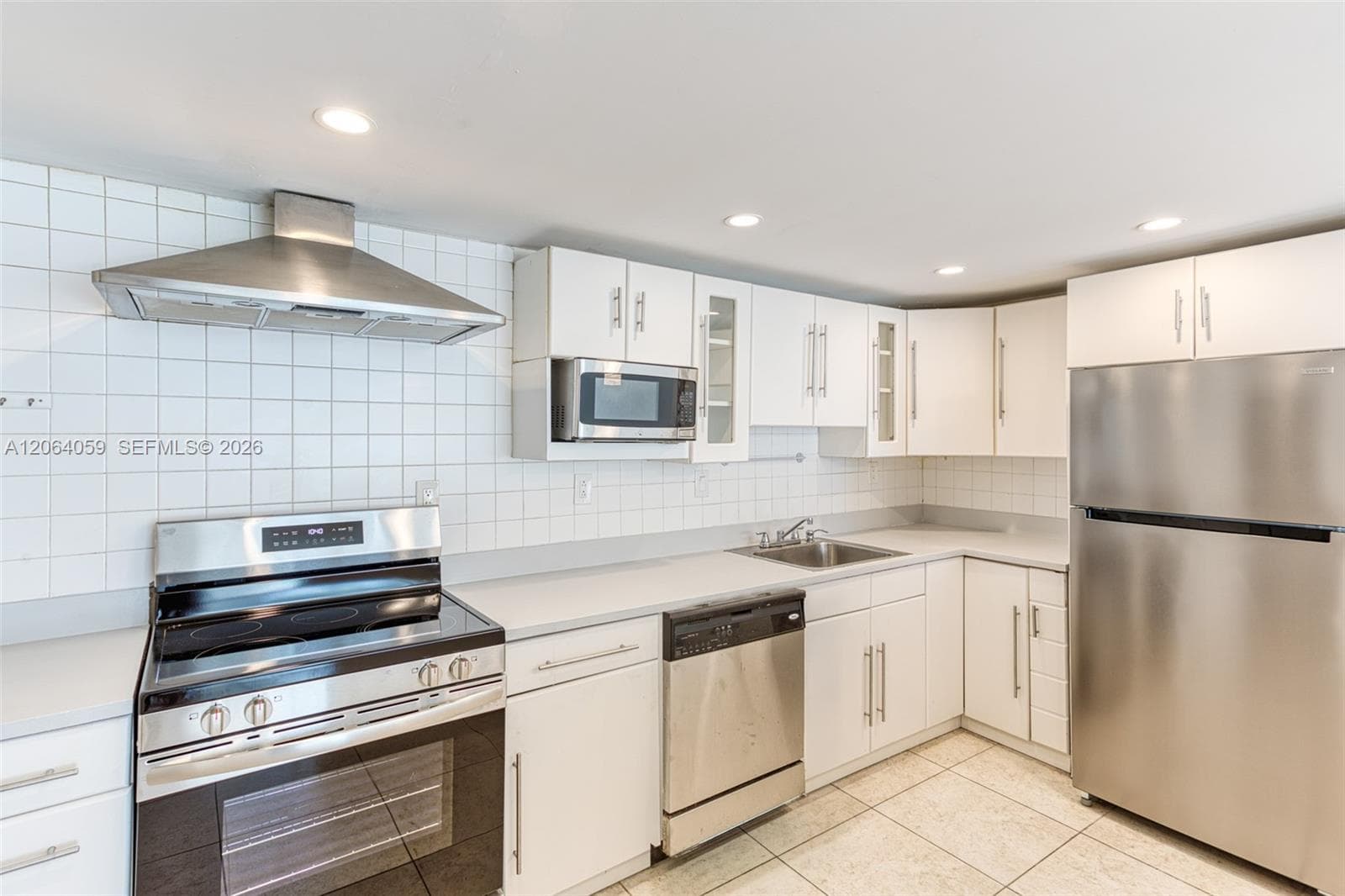 OCEANVIEW BUILDING B COND · #406 in Sunny Isles Beach - Photo 5