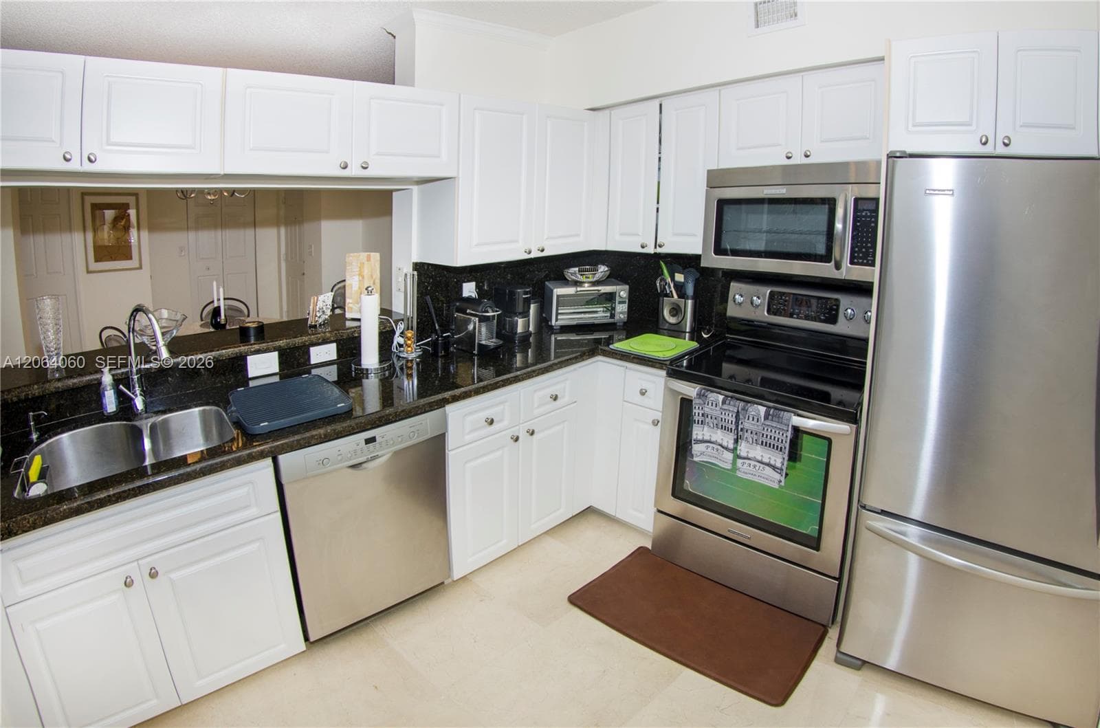 Porto Bellagio · #2408 in Sunny Isles Beach - Photo 9