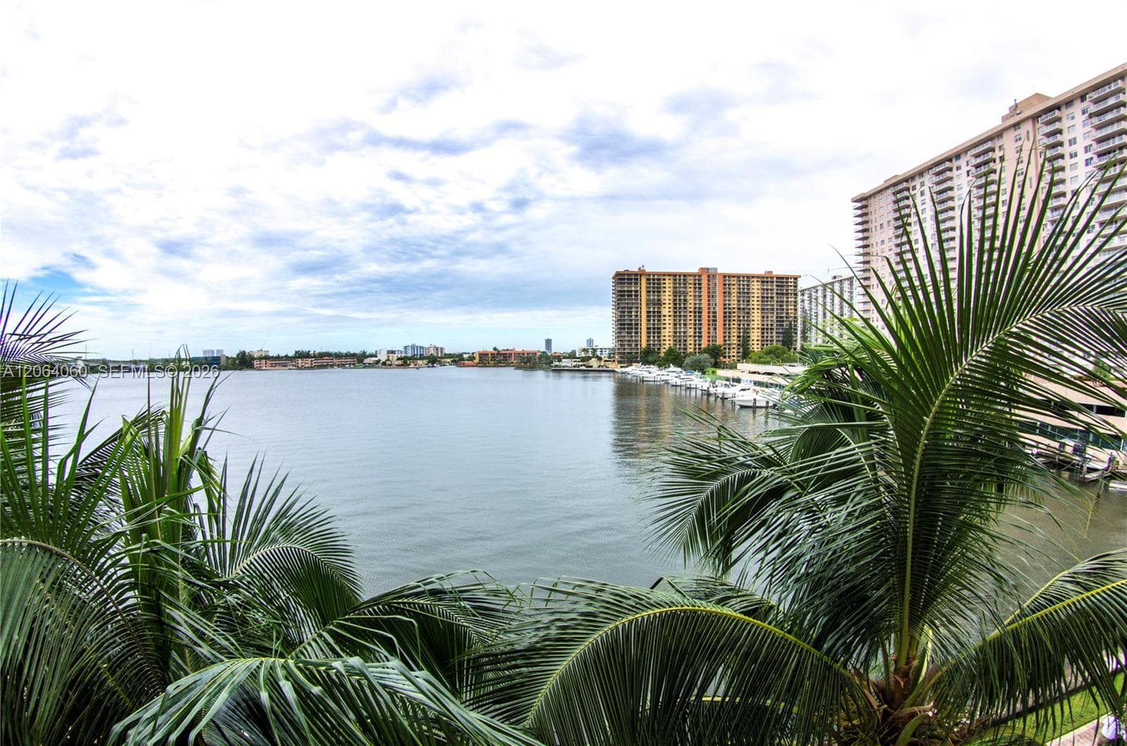 Porto Bellagio · #2408 in Sunny Isles Beach - Photo 31