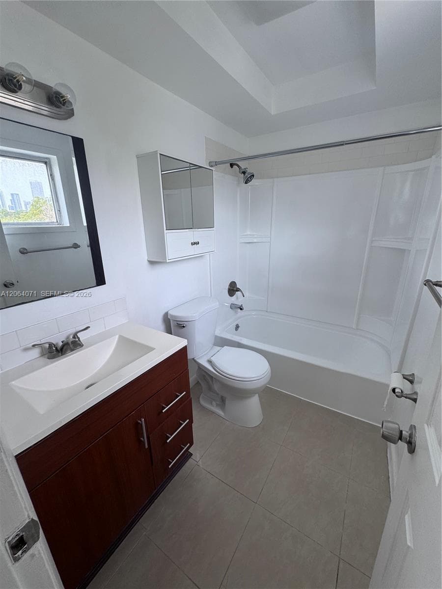 Coral Way Manor · #306 in Miami - Photo 8