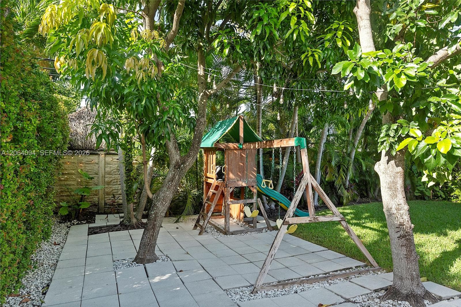2451 SW 25th St photo 46