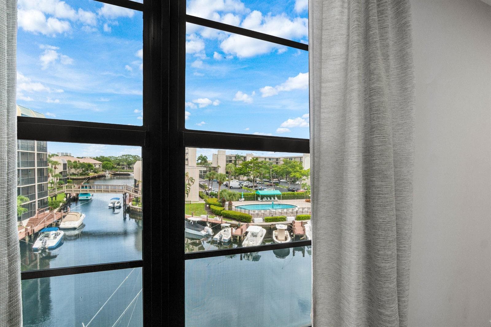 025-4RoyalPalmWay-402-BocaRaton-FL-33432
