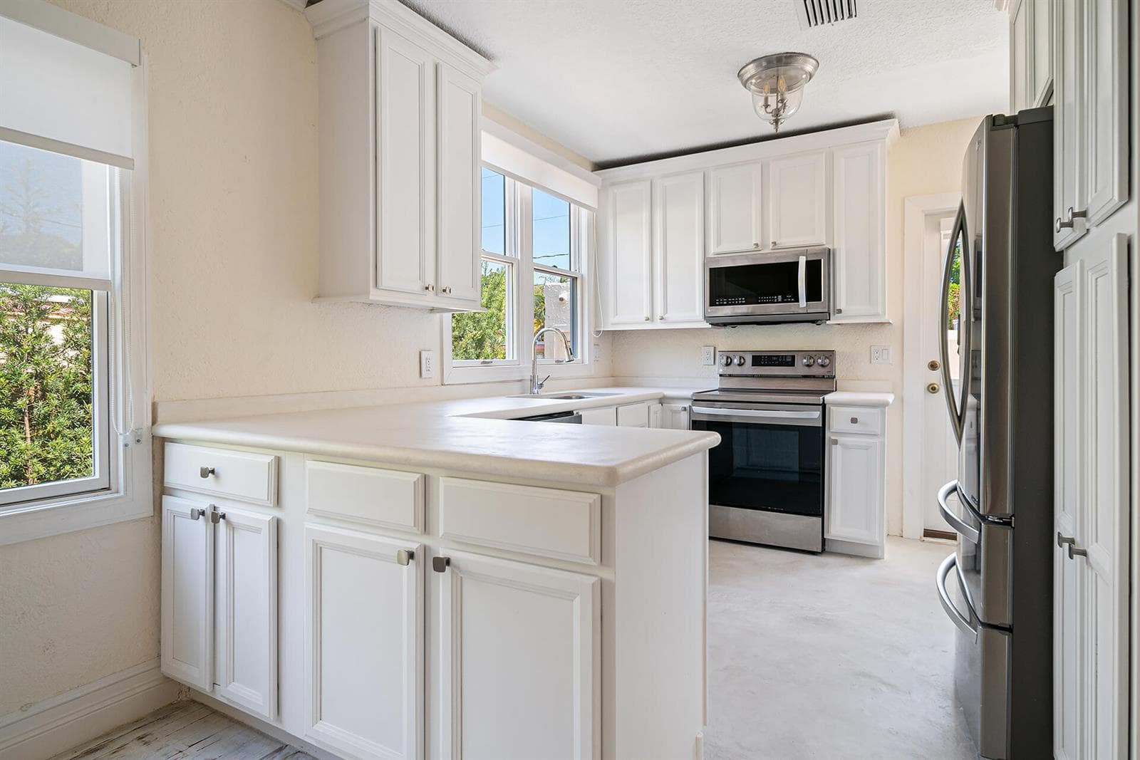 Open Kitchen