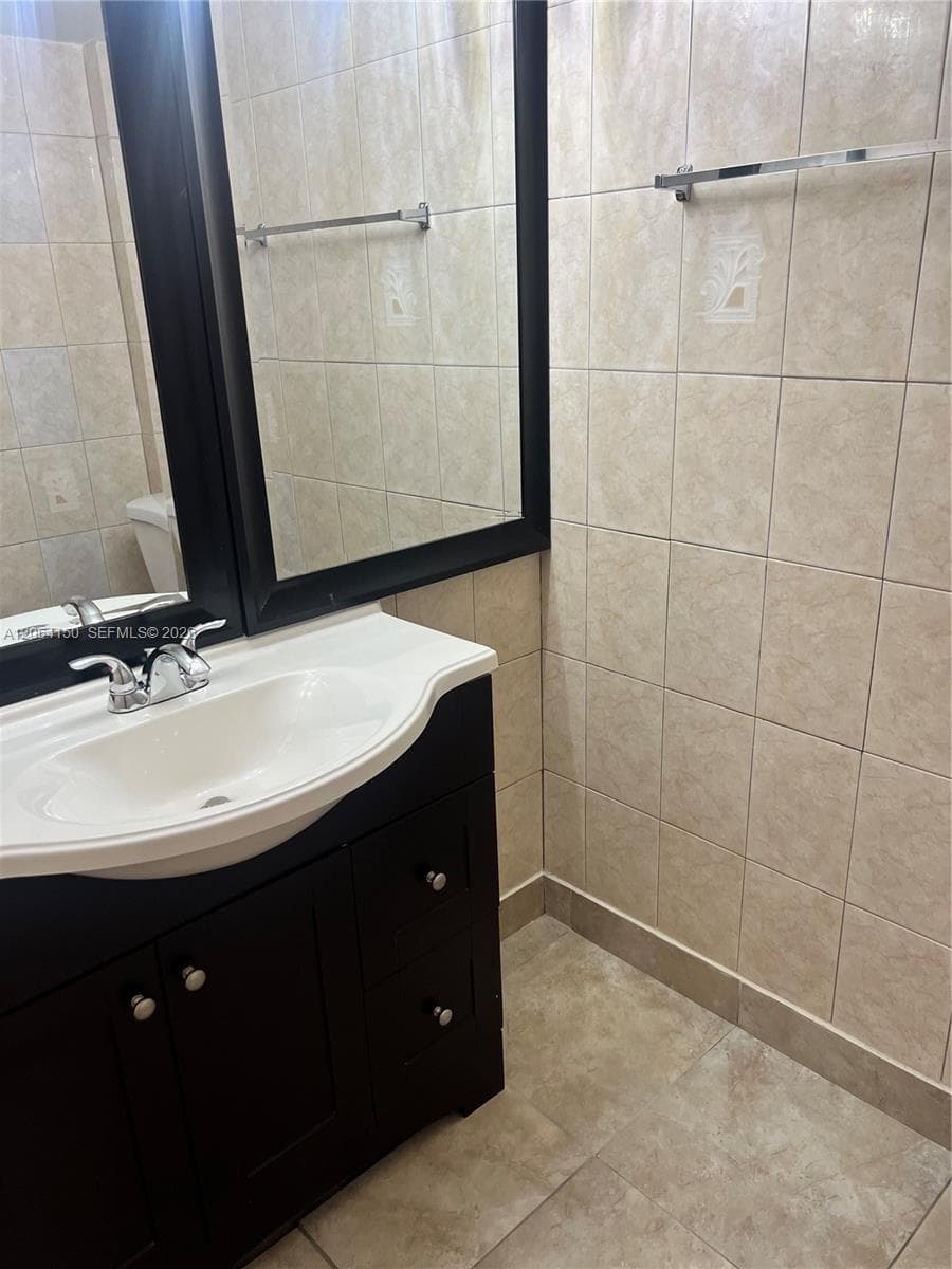 OLYMPUS CONDO PHASE · #1609 in Hallandale Beach - Photo 6